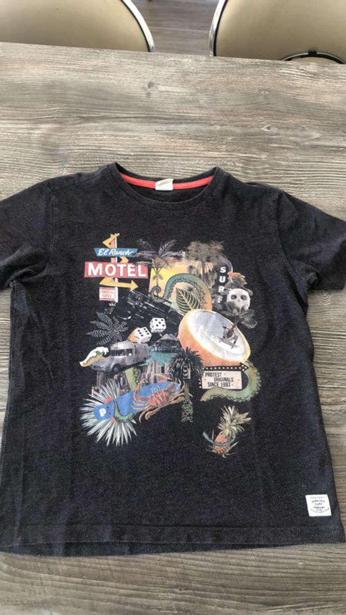 T-shirt protest 10 ans