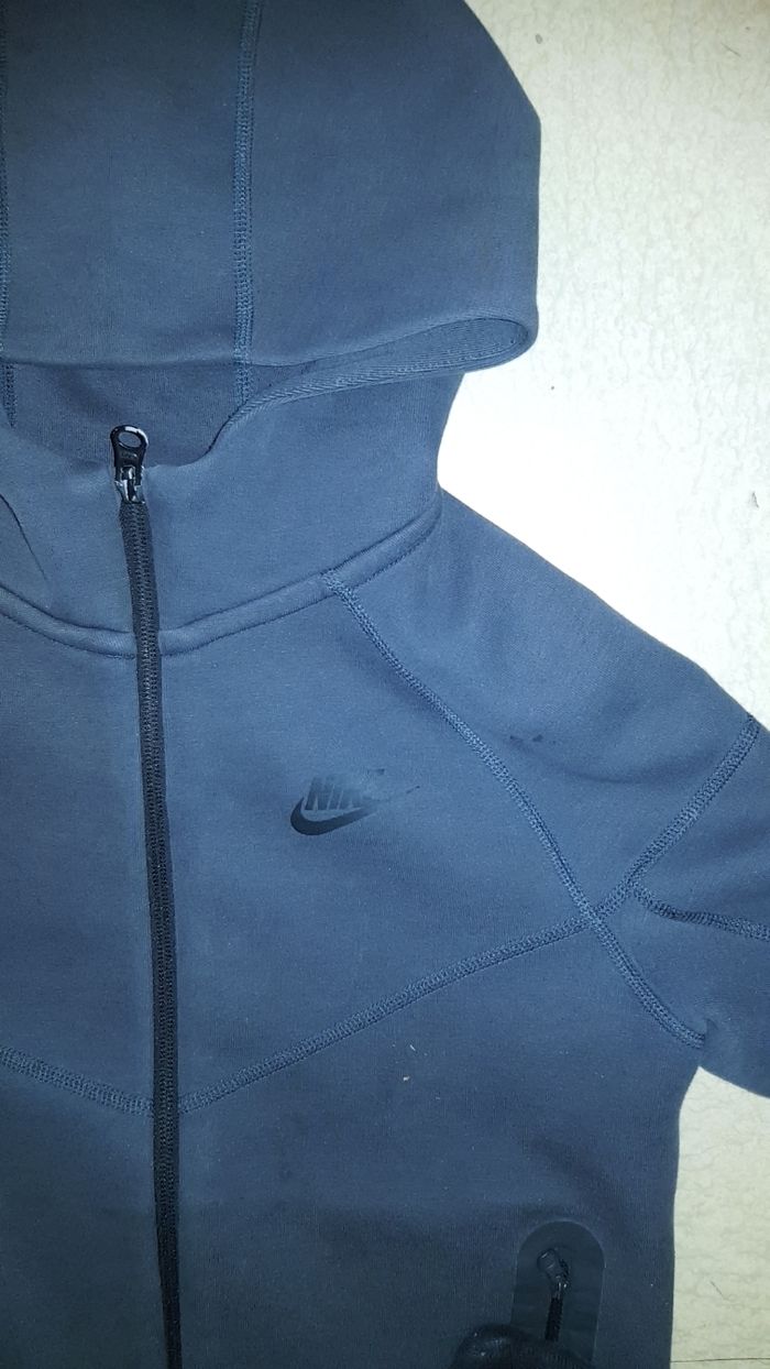 🔥 Nike Tech Fleece – Ensemble complet (Veste + Pantalon) 🔥
- photo numéro 5