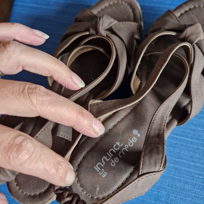 T39 Sandales à talon - photo numéro 7