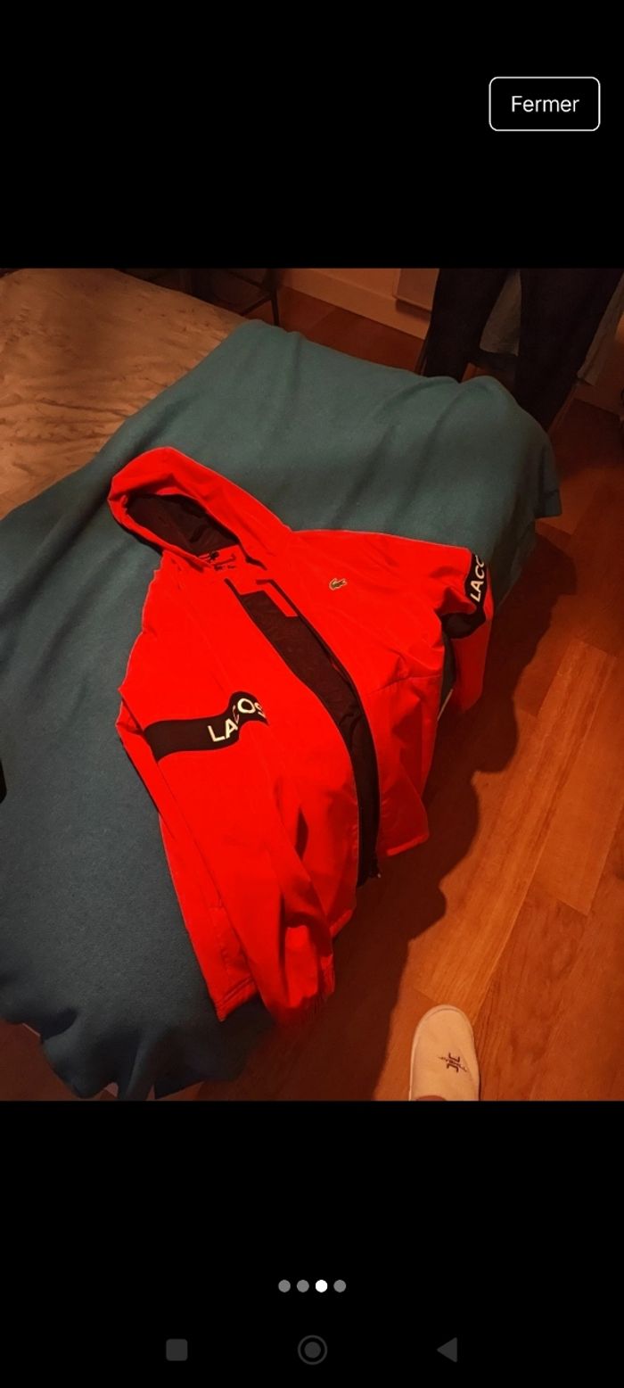 Veste Lacoste Taille M couleur rouge très bon état - photo numéro 3