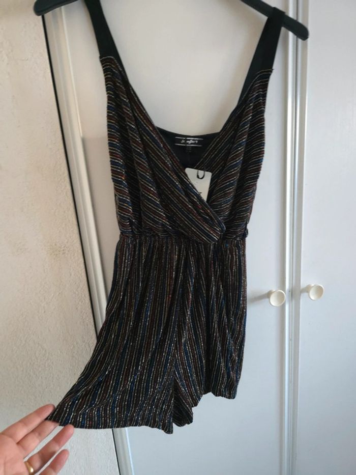 Combishort Jennyfer taille S avec étiquette