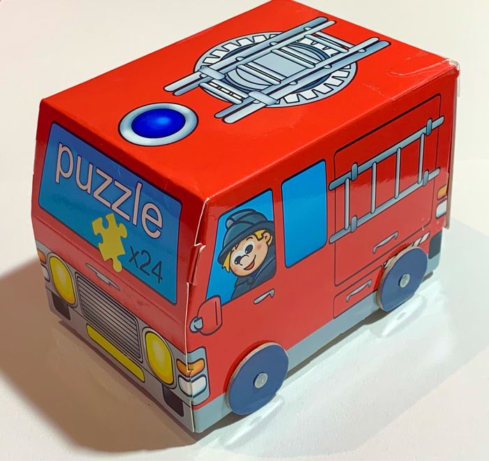 Boîte camion pompiers avec 1 puzzle 24 pièces