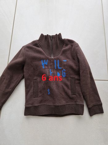 1 pull marron 6 ans 116 cm marque YCC