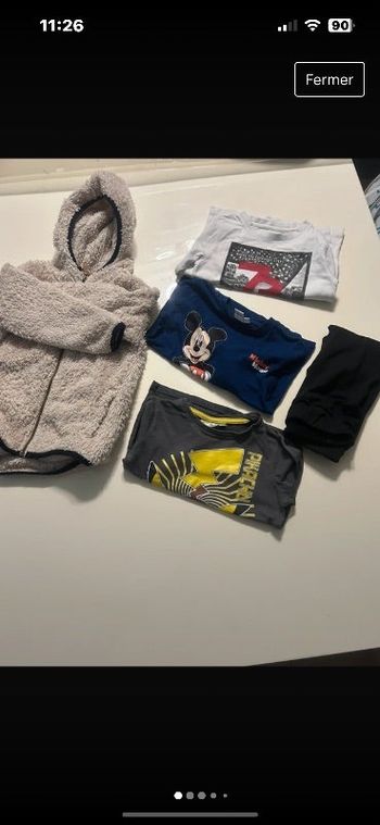 Lot enfants taille 4 ans en parfait état état