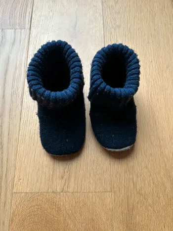 Chaussons Melton taille 20/21 laine