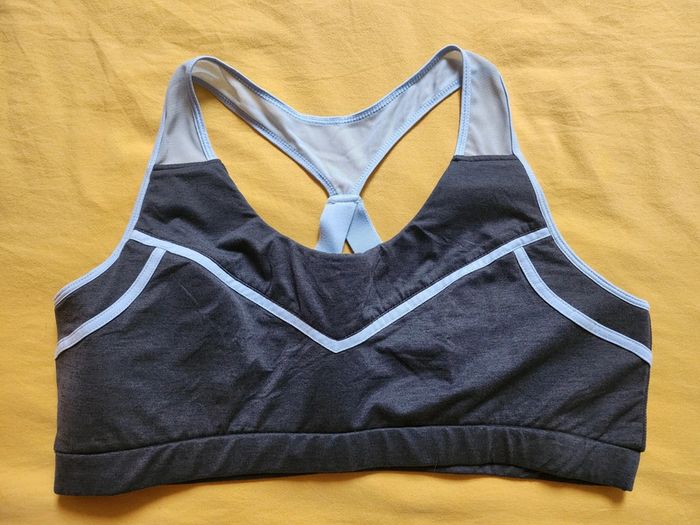 Brassière sport femme - photo numéro 2