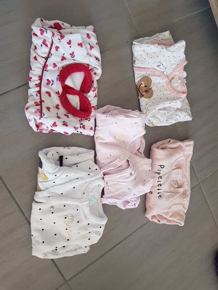 Lot de 5 pyjamas 1 mois