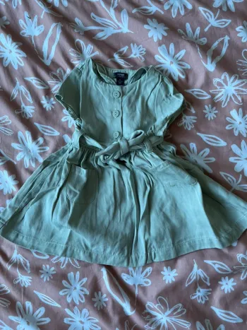 Robe kaki kiabi 6 mois