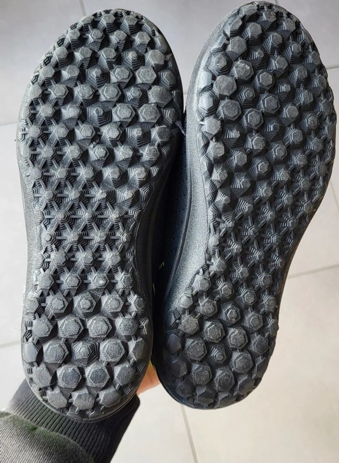 Chaussure de foot en salle - photo numéro 8