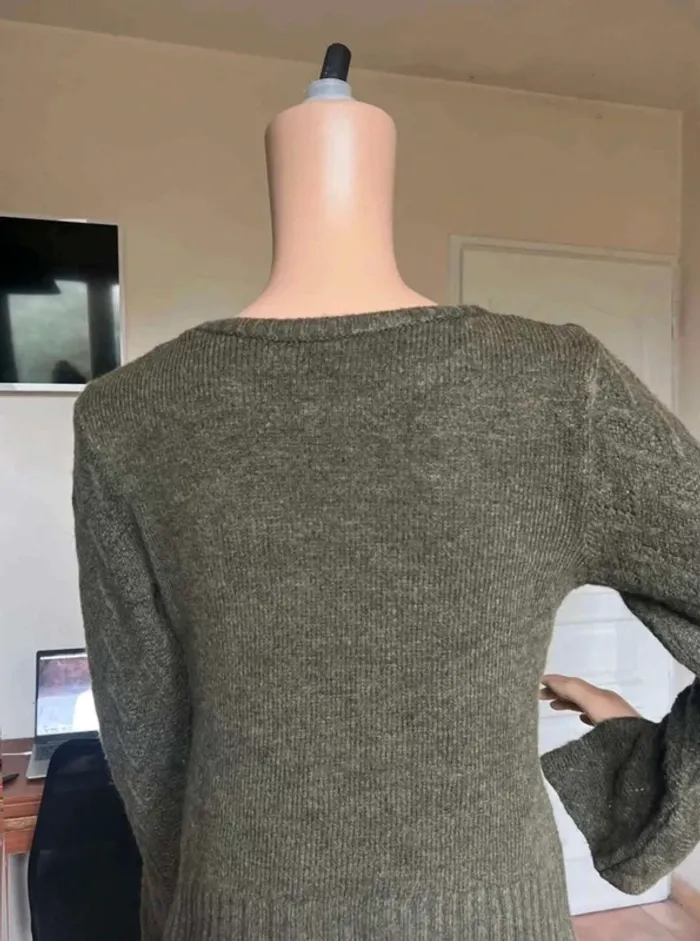 Superbe  pull  vintage vert  kaki -  taille  XS/S - photo numéro 2