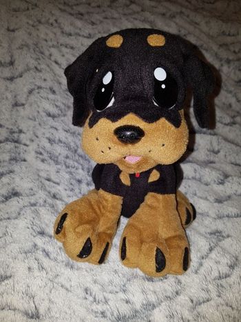 Peluche chien. 26 cm