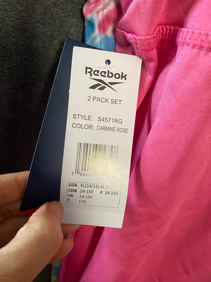 Lot de 2 shorts sport reebok 14/15 ans neuf - photo numéro 3