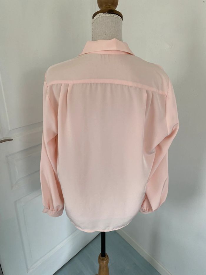 Chemise rose col lavallière - photo numéro 5