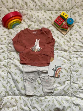 ensemble teeshirt manches longues rose FPC et jegging gris chiné tex 6 mois