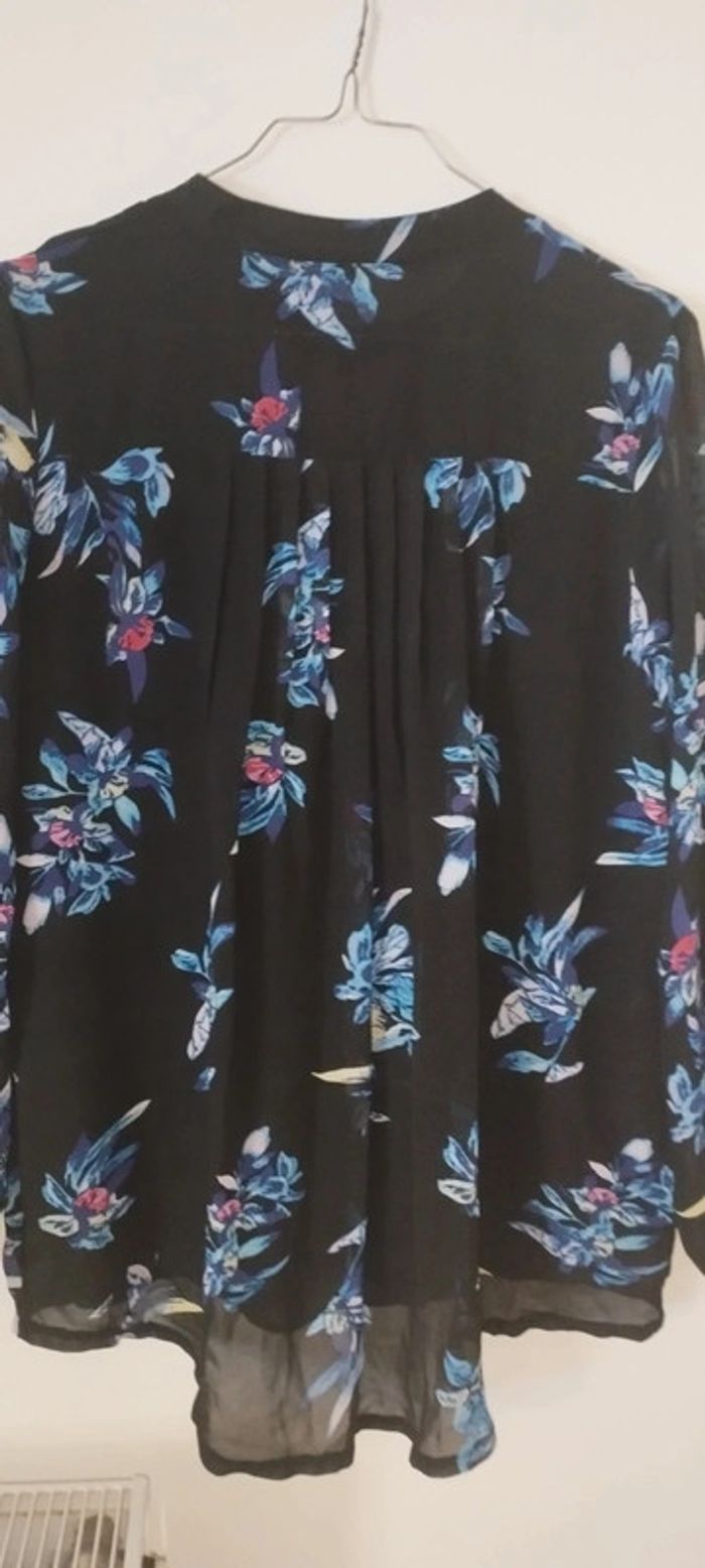 Blouse femme fleurie - photo numéro 2