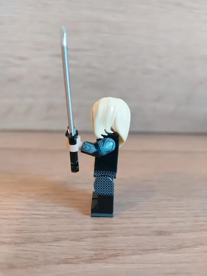 Figurine type lego Sauron seigneur des anneaux - photo numéro 2