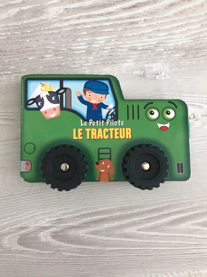 Livre le petit pilote «Le tracteur »