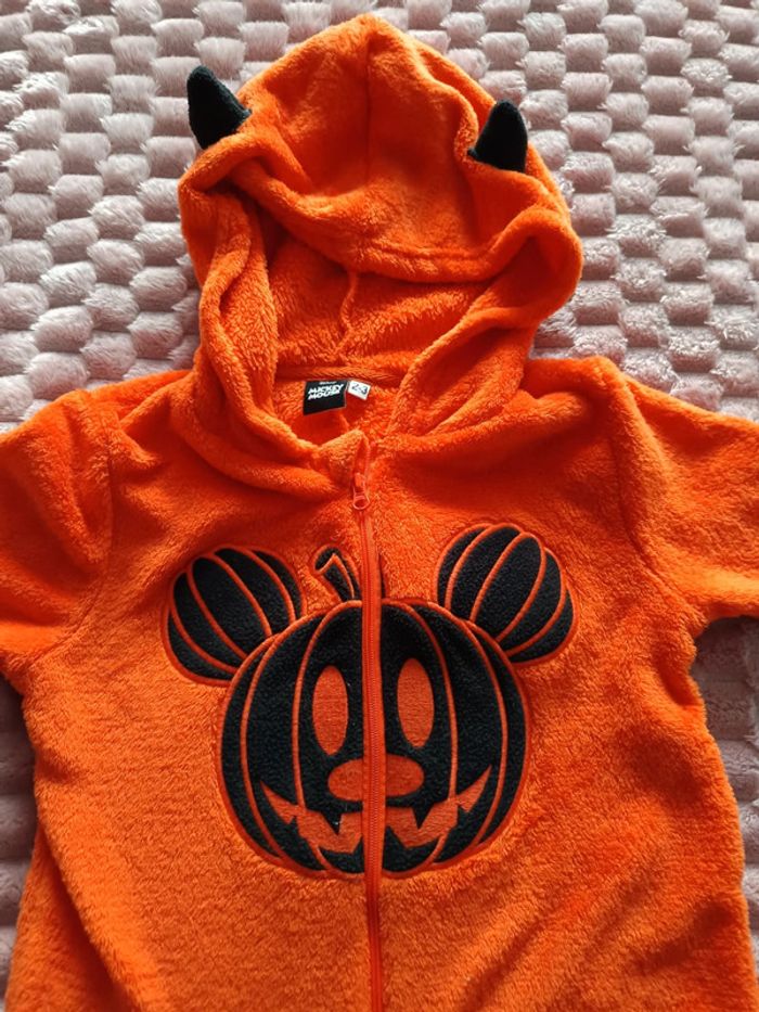 Combinaison mickey 2/3 ans comme neuve - photo numéro 3