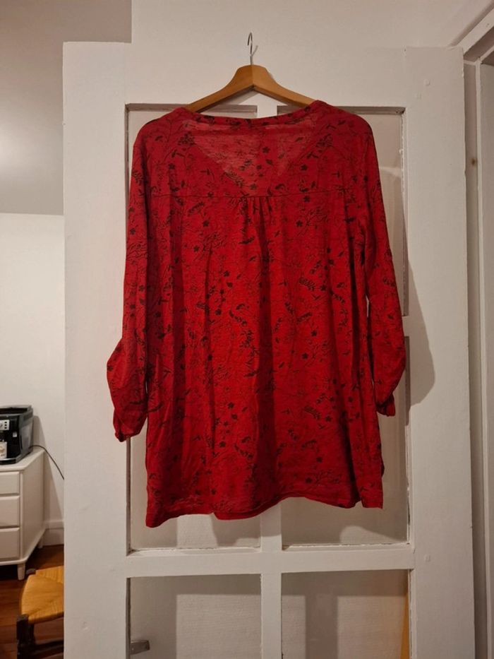 Haut rouge à motifs noirs - photo numéro 4