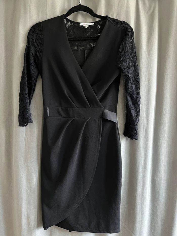 Robe tailleur noir morgan manches en dentelles taille 34