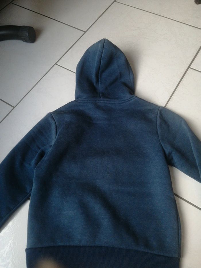 Sweat a capuche 134/140 - photo numéro 10