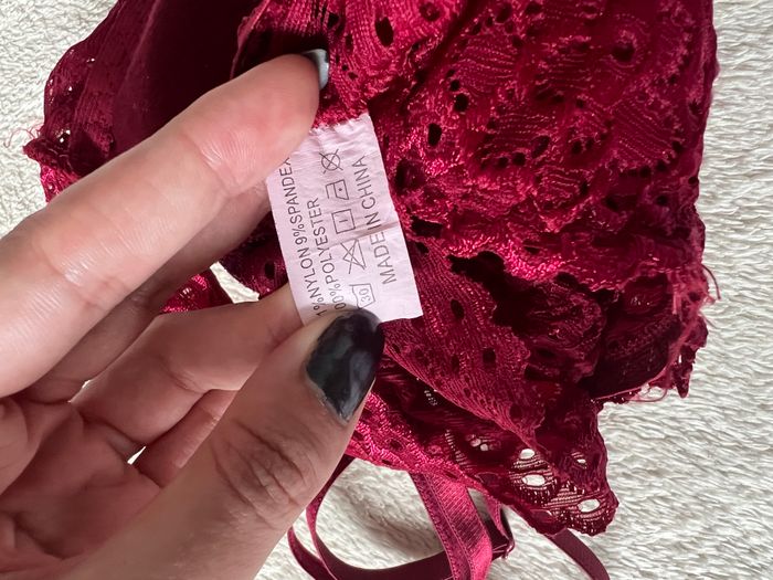 Soutien-gorge rouge/bordeaux – taille XS/S - photo numéro 4