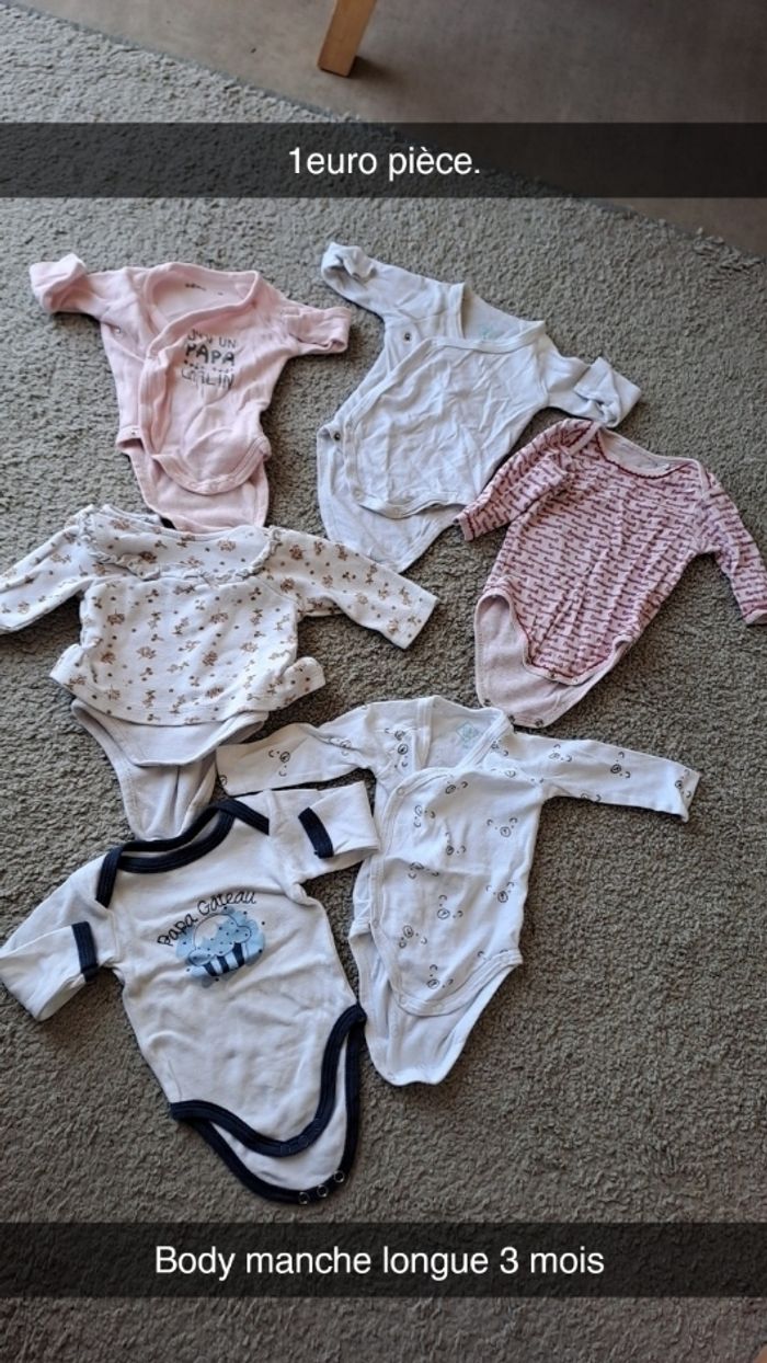 Vetement bebe fille 3 mois - photo numéro 1