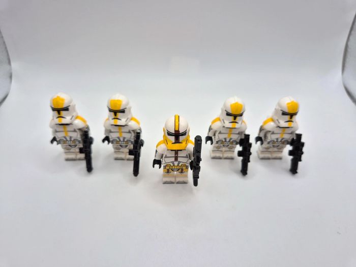 Figurines type lego Commandant clone Bly avec 4 clones de la 327ème star wars - photo numéro 5
