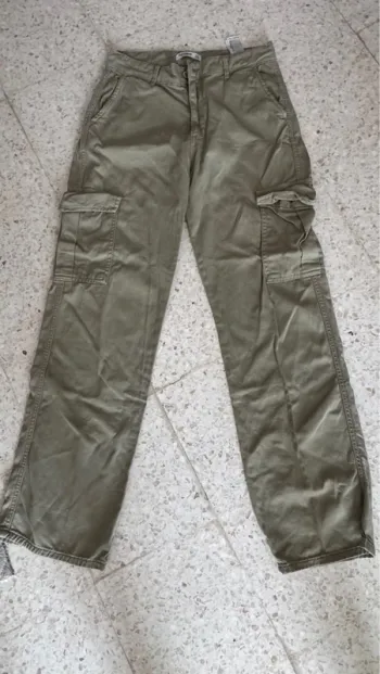 Pantalon kaki large pull and bear 40