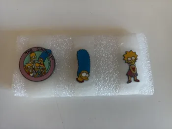 Lot 3 pin's Simpsons