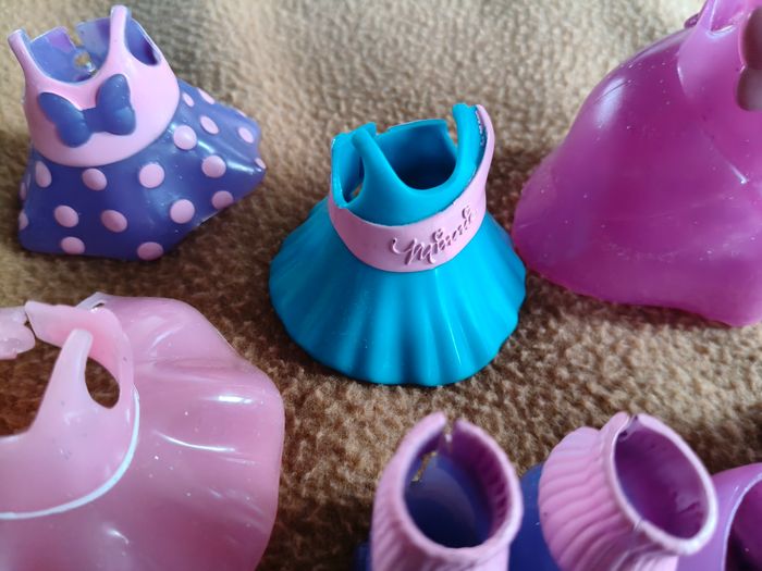 Lot de 2 Minnie avec robes chaussures et accessoires - photo numéro 8