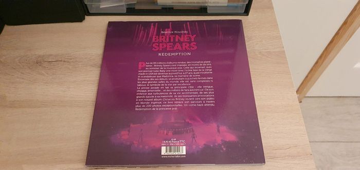 Livre Britney Spears - photo numéro 2