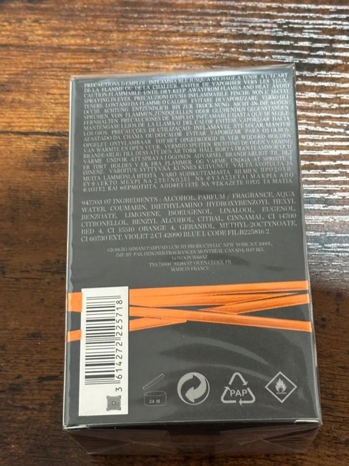 Neuf avec étiquette·Emporio Armani - photo numéro 3