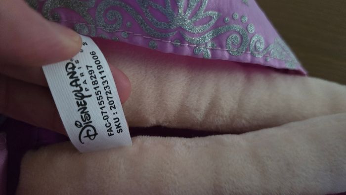 🤩🩷⚘️Poupées peluches , disneyland paris belle et raiponce (ferme) 🩷🤩⚘️ - photo numéro 7