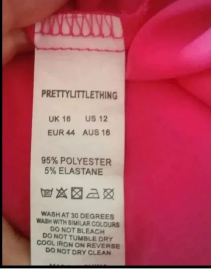 Robe satinée dos nu - photo numéro 6