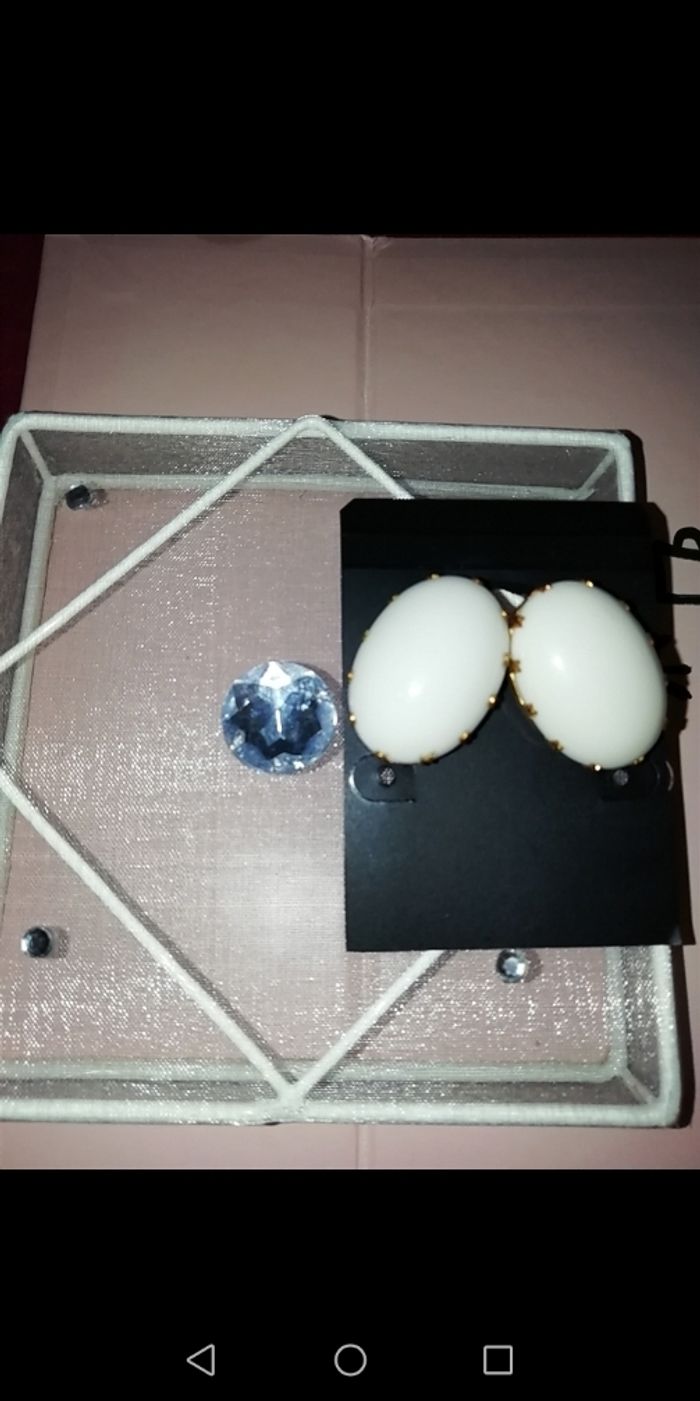 Boucles d'oreilles clips vintage authentiques