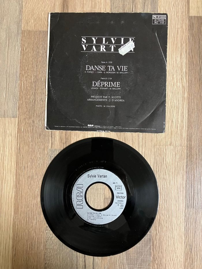 Vinyle 45 tours-Sylvie Vartan-Danse ta vie - photo numéro 2