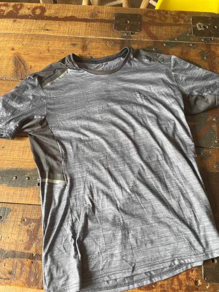 T shirt de sport gris