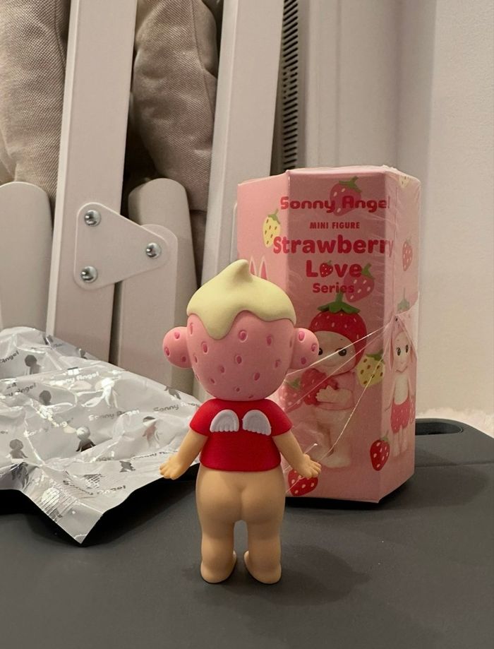 Sonny Angel Strawberry Love singe - photo numéro 3