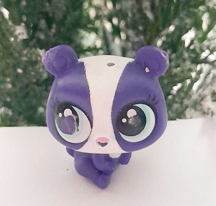Petite Figurine Littlest Pet Shop Panda blanc et violet