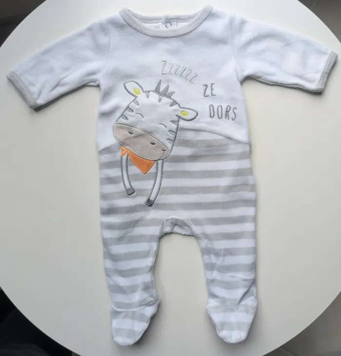 Lot 2 pyjamas/ dors bien velours TBE - photo numéro 6