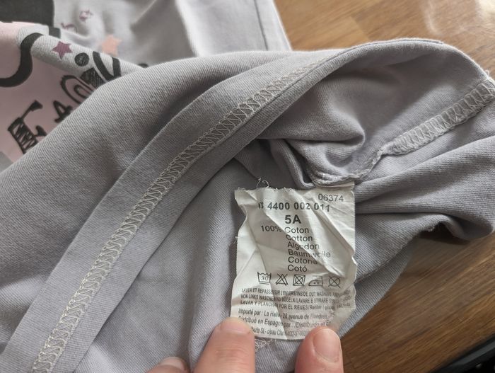 T-shirt fille 5 ans "je suis une étoile" Vynil fraise - photo numéro 6