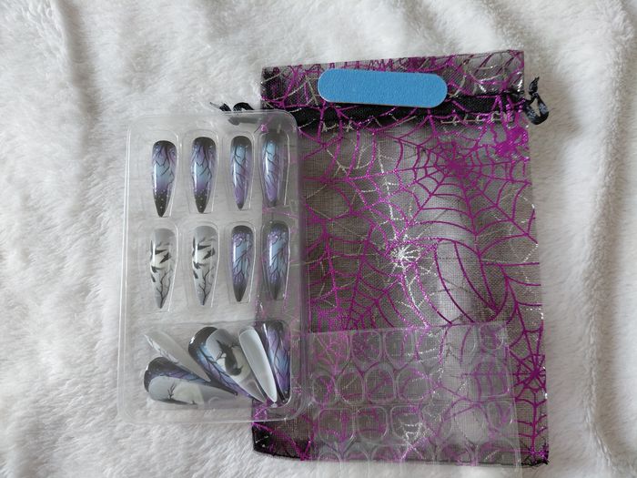 Faux ongles pour Halloween - photo numéro 2