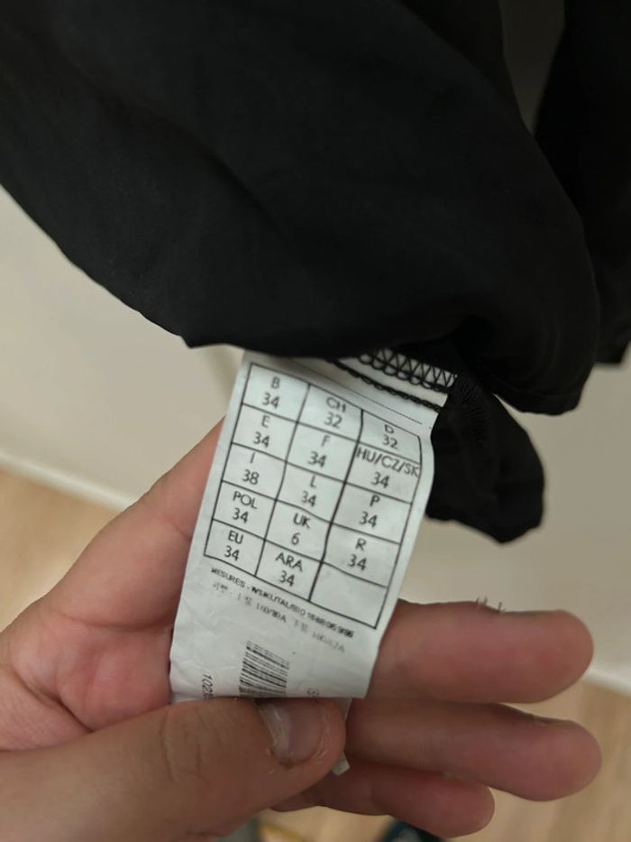Blouse noir brodée avec perles - taille 34 promod - photo numéro 6