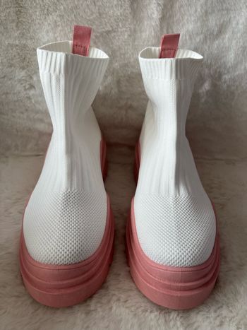 Bottines  chaussettes blanches et roses 37