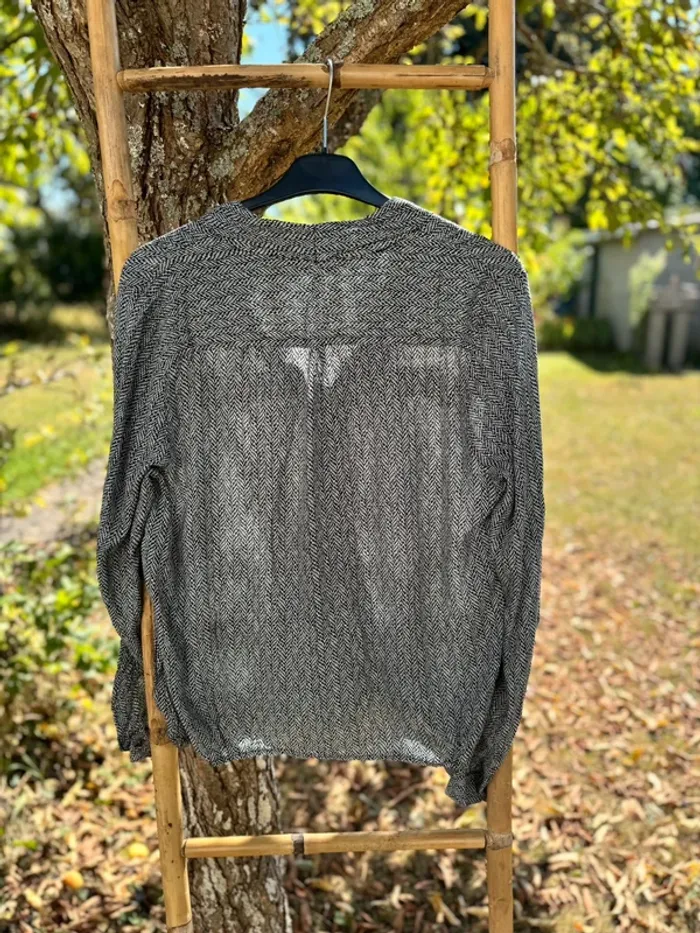 Haut cache cœur || camaïeu || taille 44 - photo numéro 3