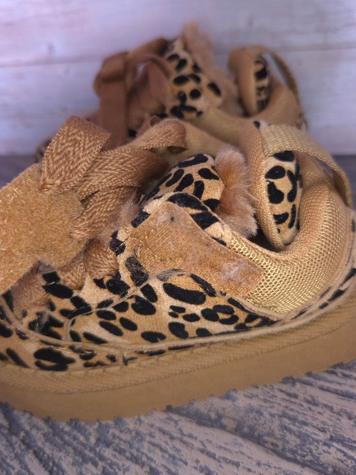 Baskets polaires filles léopard tendances - Taille 22 - NEUVES 🌟 - photo numéro 2