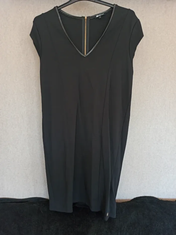 Robe noire 42