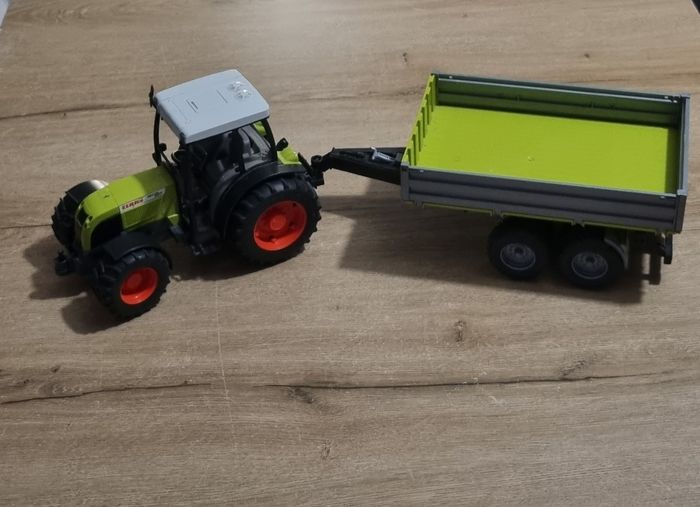 Tracteur Claas avec remorque Bruder