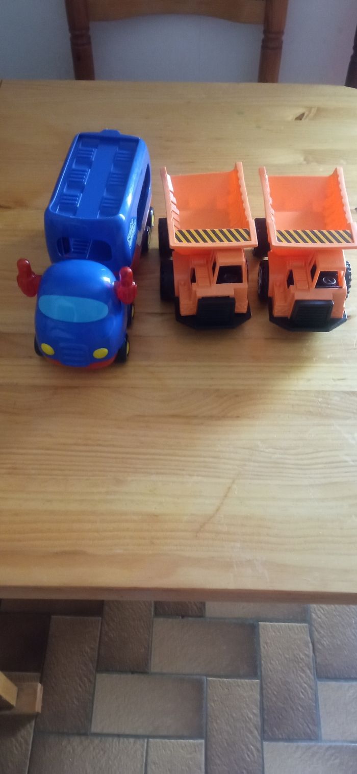 Camion et voiture - photo numéro 2